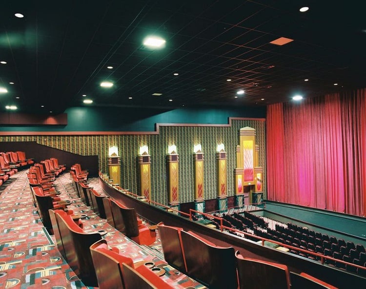 Warren Movie Theater