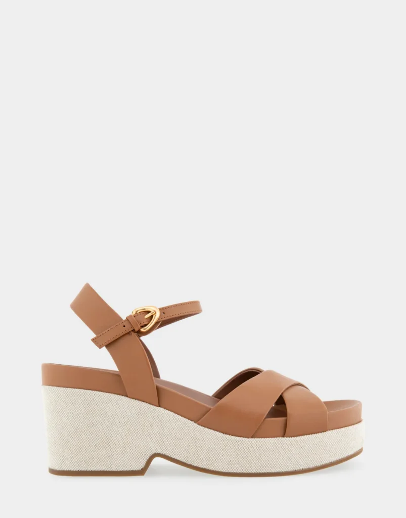 Extra 30% off sale shoes at Aerosoles