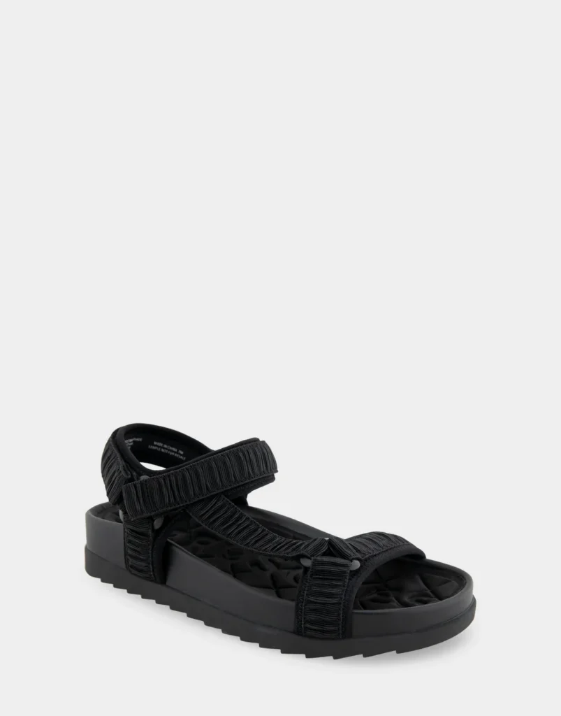 Extra 30% off sale shoes at Aerosoles