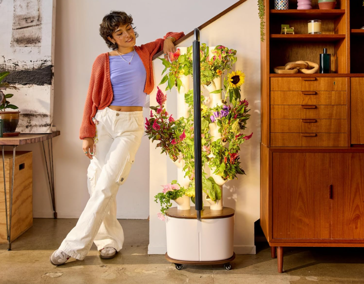 indoor hydroponic gardening system