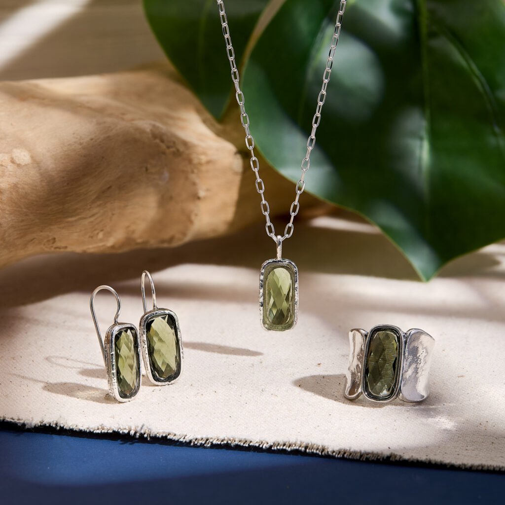 Silpada- Olivine set