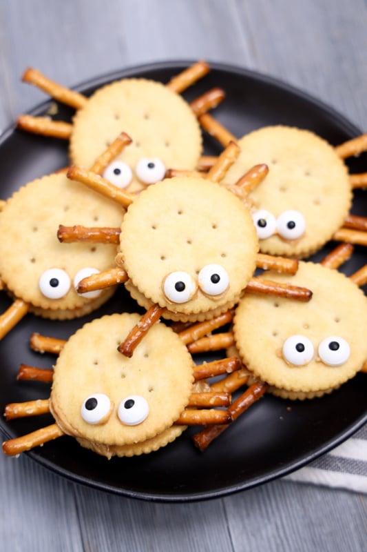 Spider Pretzels