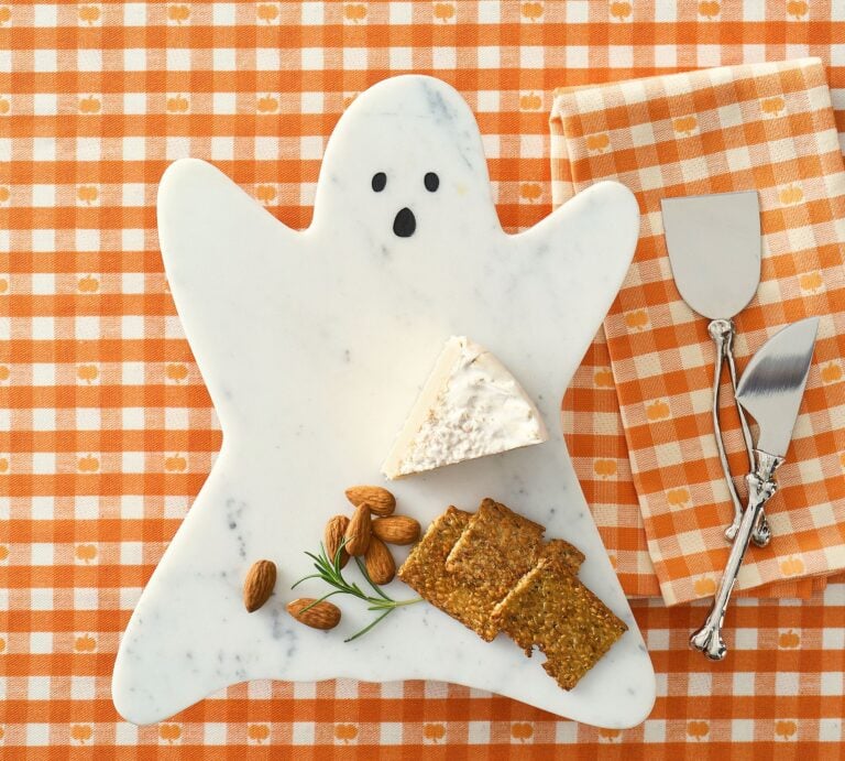 Ghost Marble Cheeseboard