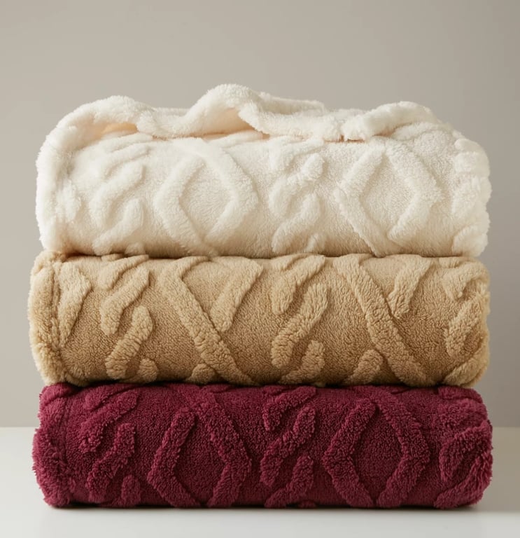 Premier Comfort blankets and wraps