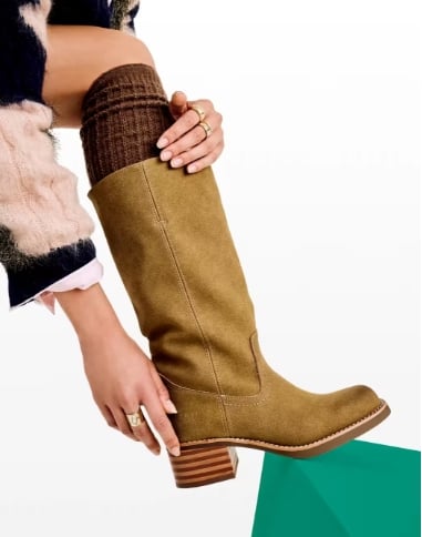 Early Black Friday Boot Deals at DSW