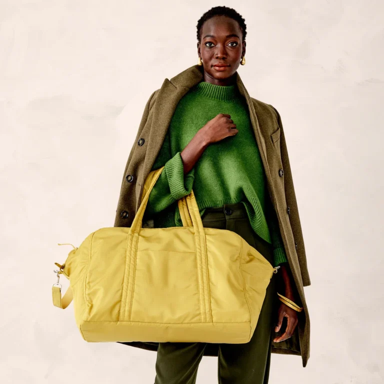 Vera Bradley Outlet travel bag sale