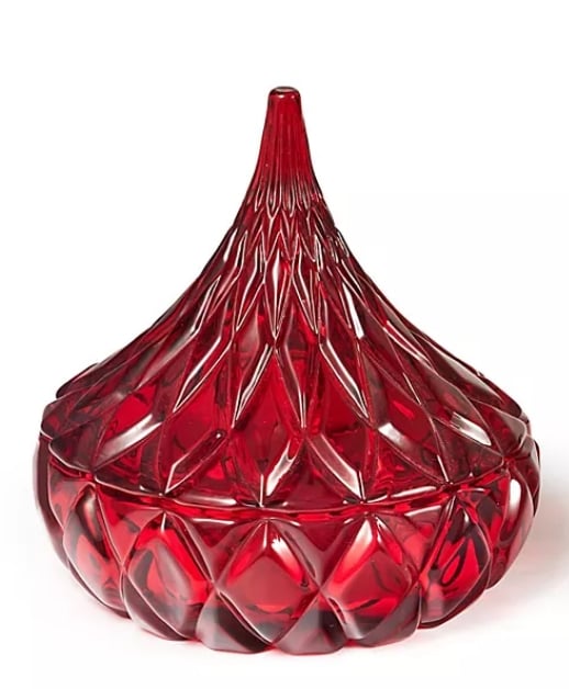 Macy’s Christmas decor deals 70% off