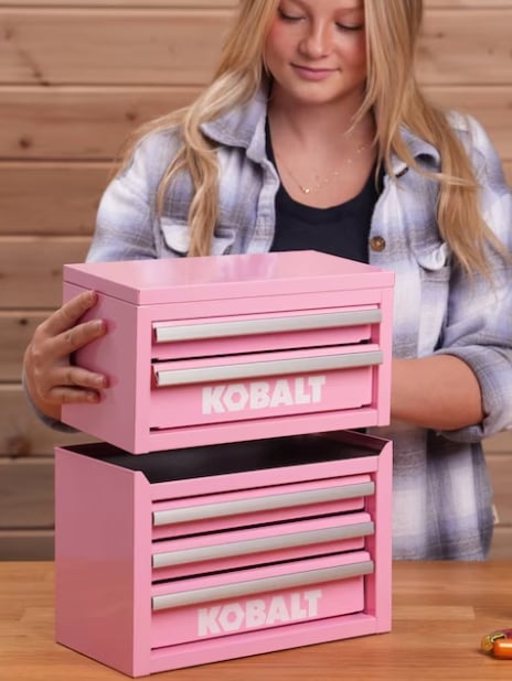 Lowes holiday gift deals