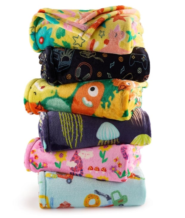 Kohl's throw blanket deal