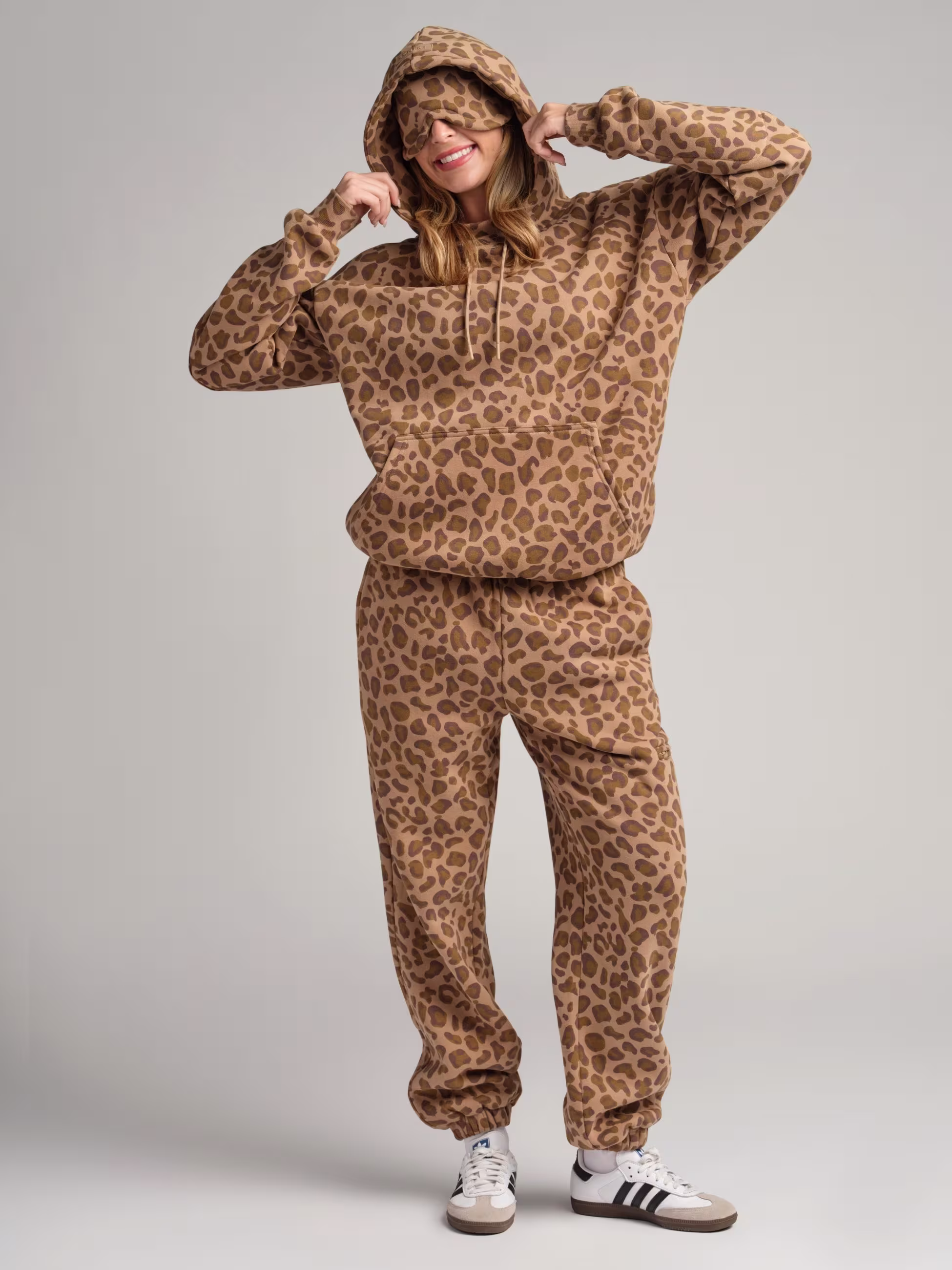 Comfrt travel hoodie deal