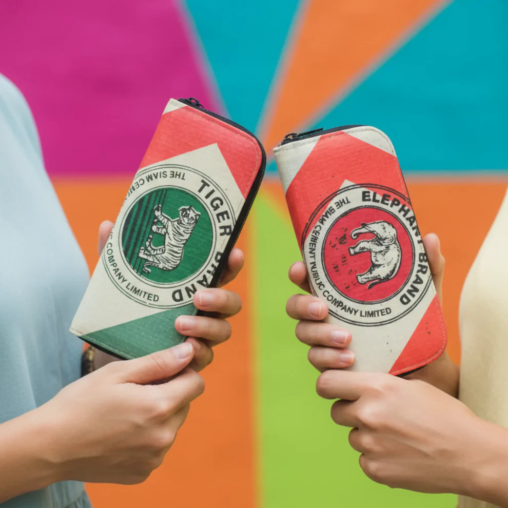 Tuk Tuk Trading - Upcycled Accordion Zip Wallet Spring Refresh Gift