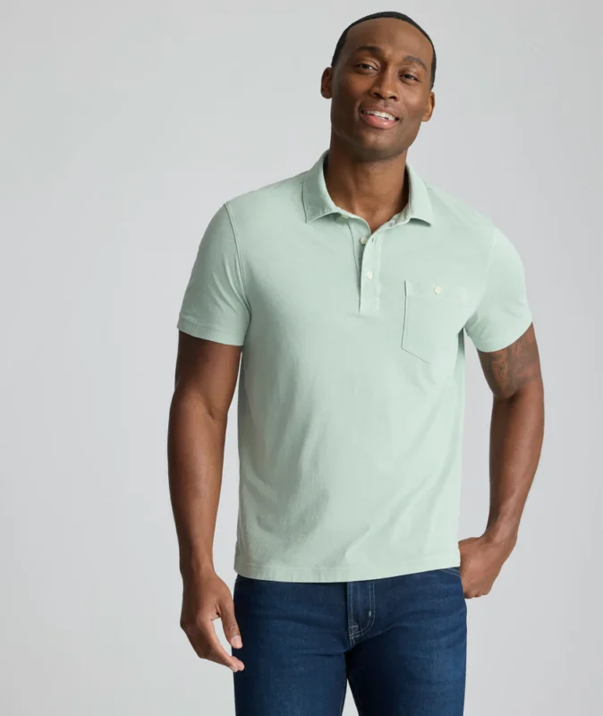UNTUCKit Drammond Green Shirt Spring Refresh Guide