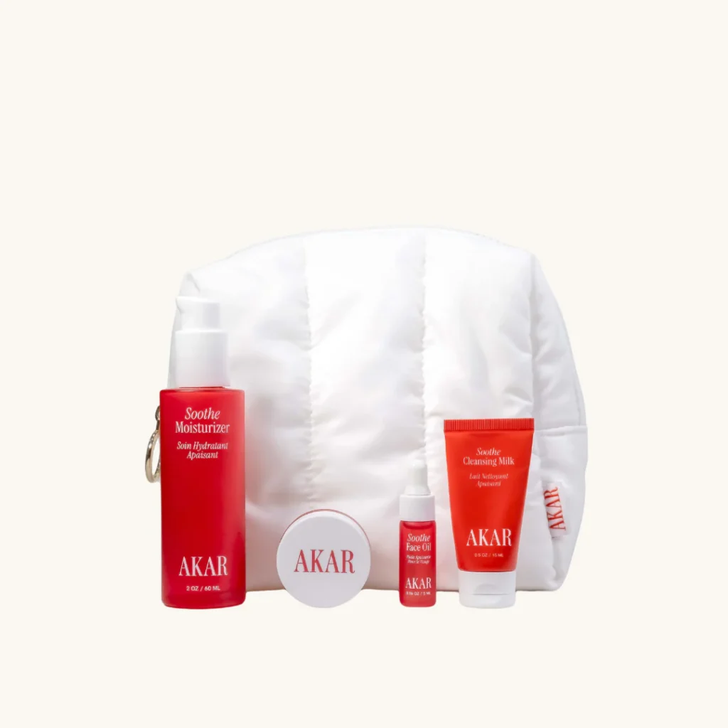 The Après Powder Puffer SKIcare Bag from Akar Skin