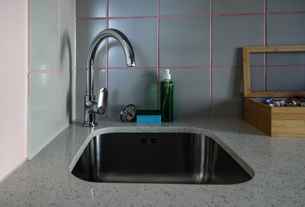 Kitchen sink